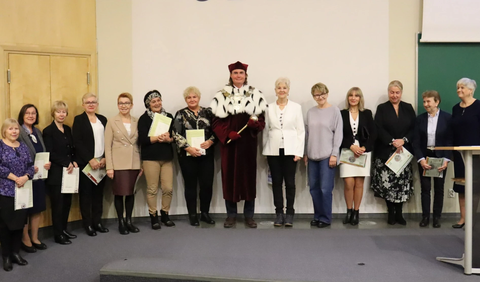 Inauguracja roku akademickiego Gnieźnieńskiego Uniwersytetu Trzeciego Wieku
