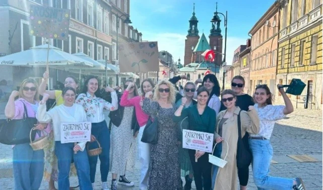 „Rośnij w siłę” – studenci GSW Milenium z profilaktyczną akcją na gnieźnieńskim Rynku