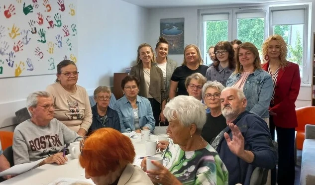 Wizyta studentek I roku Pedagogiki w Gnieźnieńskim Klubie Seniora